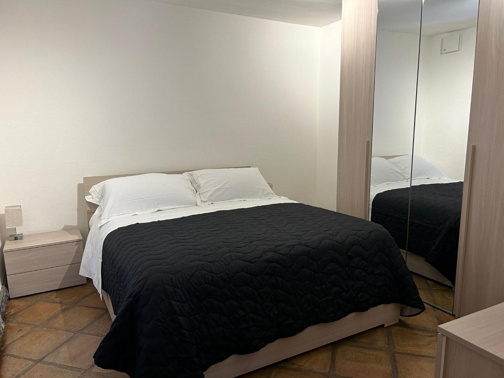 Li Cuti Apartments 卡塔尼亚 外观 照片