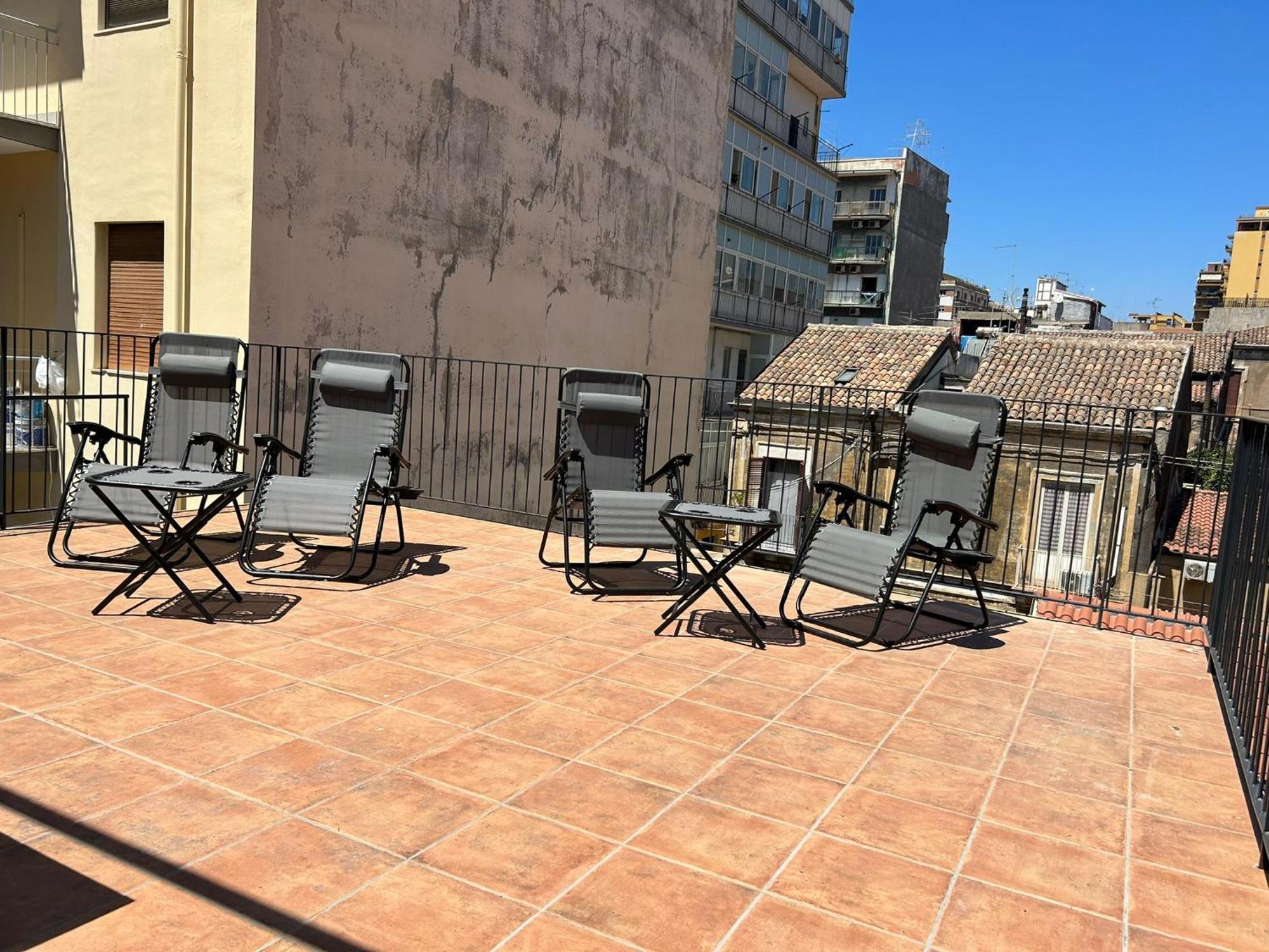 Li Cuti Apartments 卡塔尼亚 外观 照片